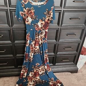 Beautiful Floral Dress Size Medium